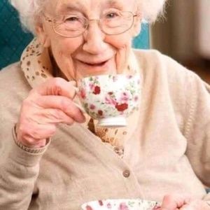 Meet your Posher, Mikela